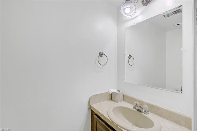 5641 Parish Ln Apt C, Portsmouth, VA 23703
