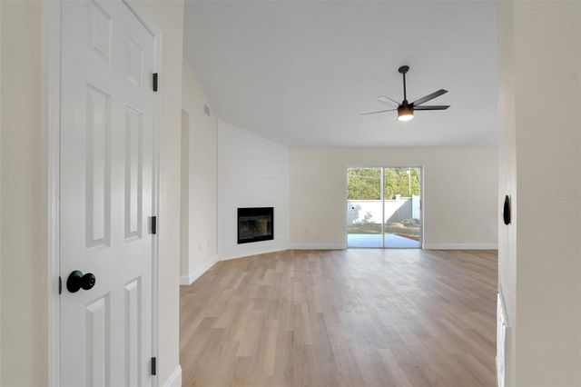 3311 QUEENS COVE LOOP, Winter Haven, FL 33880