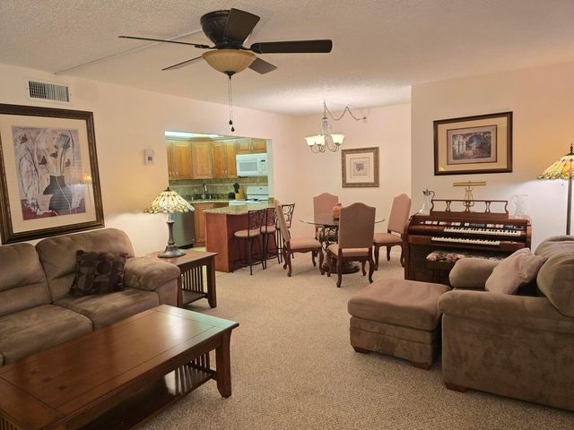 317 Pine Ridge Circle, Greenacres, FL 33463