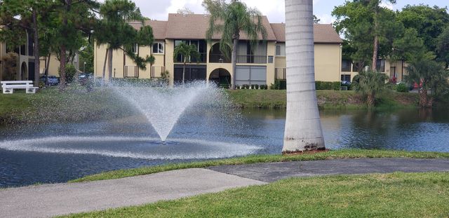 317 Pine Ridge Circle, Greenacres, FL 33463