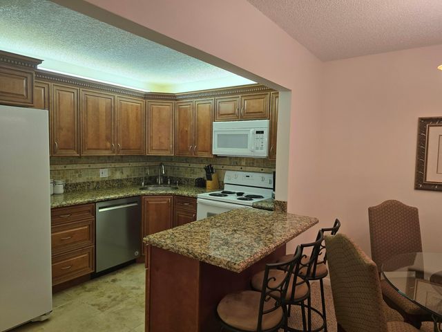 317 Pine Ridge Circle, Greenacres, FL 33463