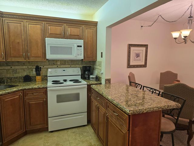 317 Pine Ridge Circle, Greenacres, FL 33463