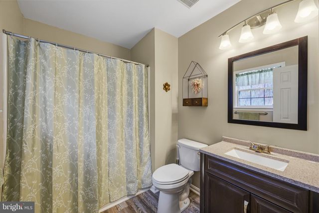 24 BANCROFT ST, Taneytown, MD 21787