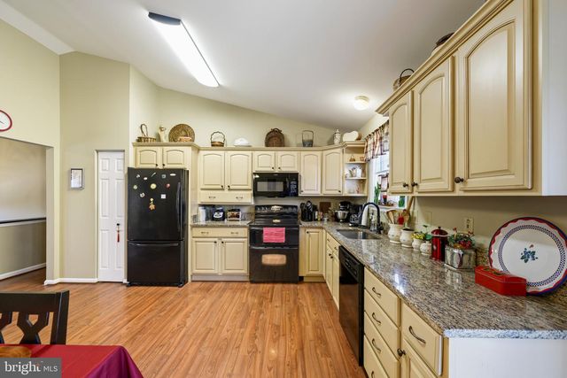 24 BANCROFT ST, Taneytown, MD 21787