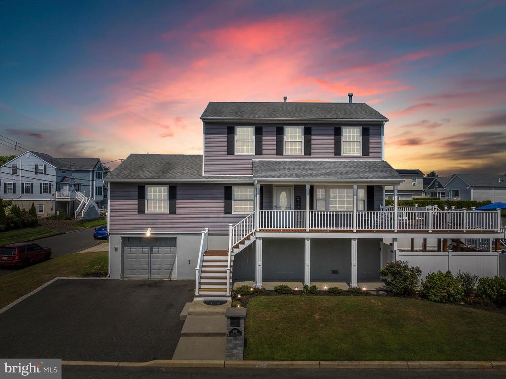 605 SPRUCE ST, Union Beach, NJ 07735