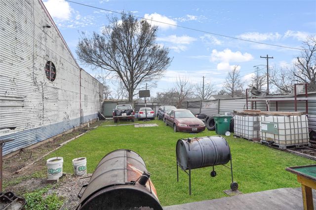 3801 Lockwood Drive, Houston, TX 77026