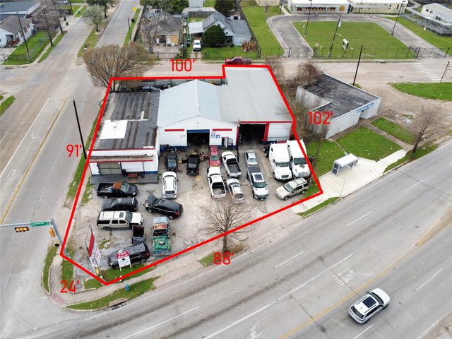 3801 Lockwood Drive, Houston, TX 77026