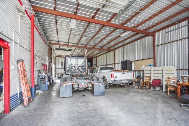 3801 Lockwood Drive, Houston, TX 77026