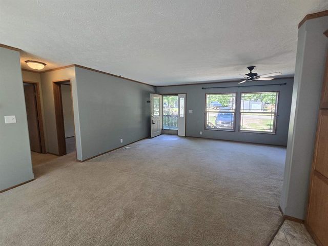 331 Ember Drive, Oxford, WI 53952