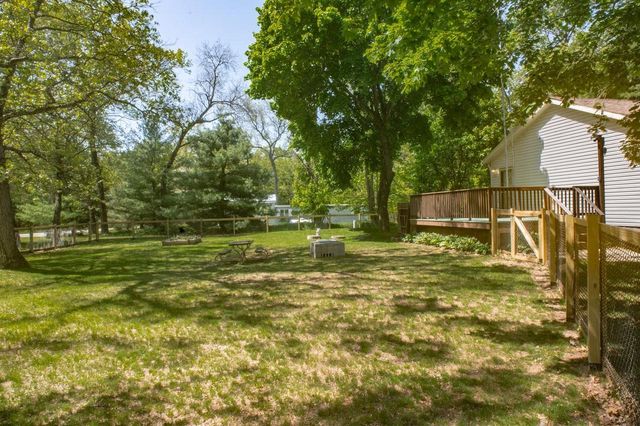 331 Ember Drive, Oxford, WI 53952