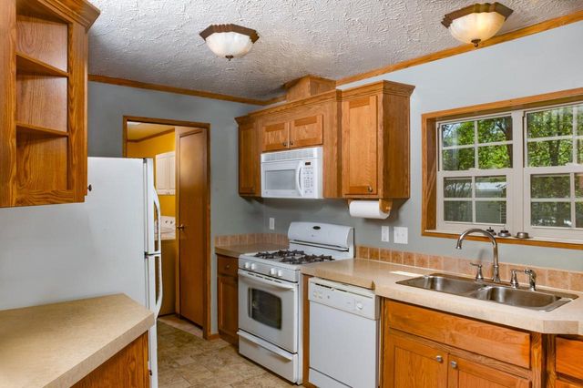 331 Ember Drive, Oxford, WI 53952