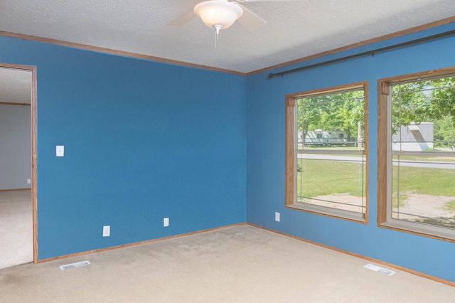 331 Ember Drive, Oxford, WI 53952