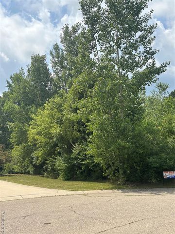 3130 Cornerstone Drive, Flushing, MI 48433