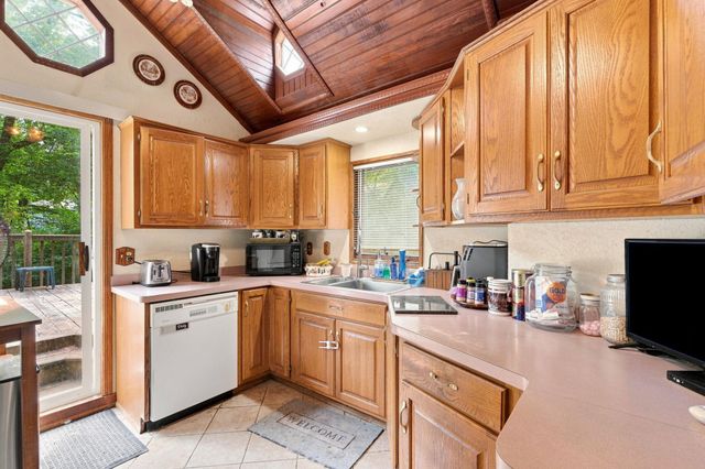 15320 Highwood Drive, Minnetonka, MN 55345