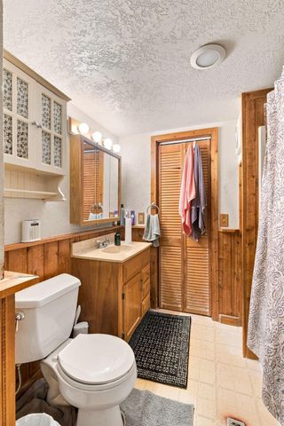 15320 Highwood Drive, Minnetonka, MN 55345