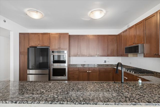 600 N Lake Shore Drive 1305, Chicago, IL 60611