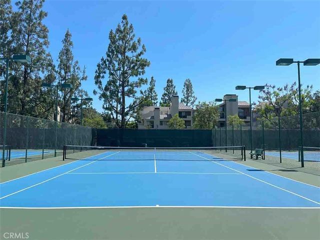 5535 Canoga Avenue 221, Woodland Hills, CA 91367