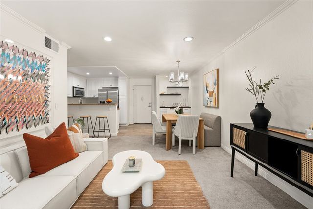 5535 Canoga Avenue 221, Woodland Hills, CA 91367