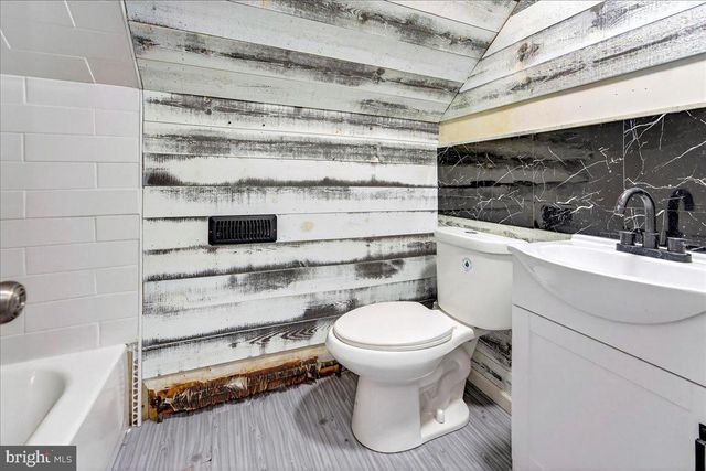 6 SHERWOOD LN, Willingboro, NJ 08046