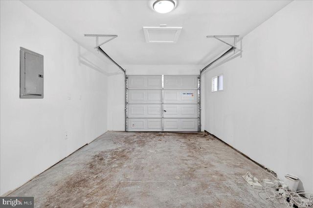 6 SHERWOOD LN, Willingboro, NJ 08046