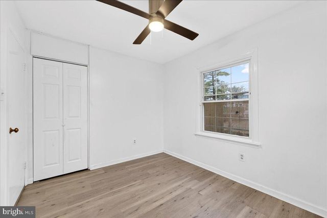 6 SHERWOOD LN, Willingboro, NJ 08046