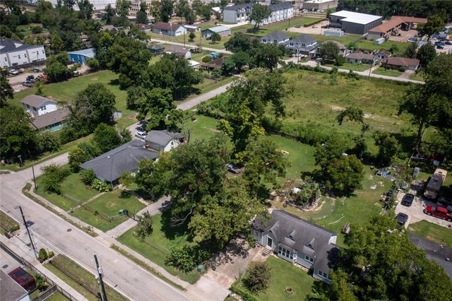 406 W Donovan Street, Houston, TX 77091