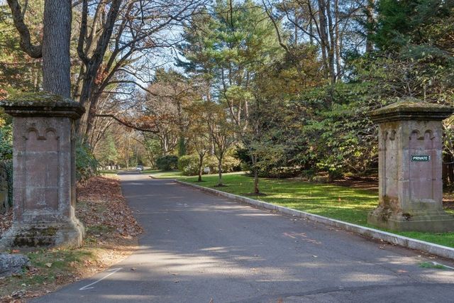 71 Sears Road, Brookline, MA 02445