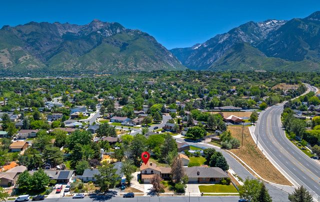 9363 S SOLENA WAY, Sandy, UT 84093