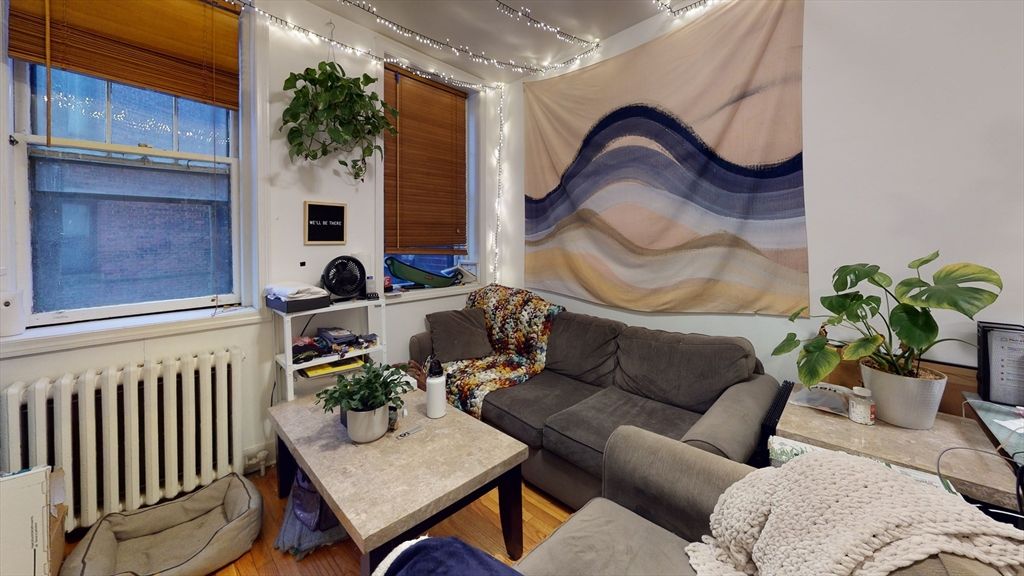 1099 Commonwealth Ave 6, Boston, MA 02135