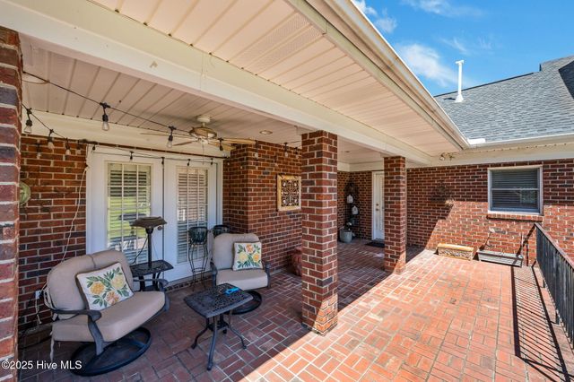 623 White Horse Drive, Greenville, NC 27834