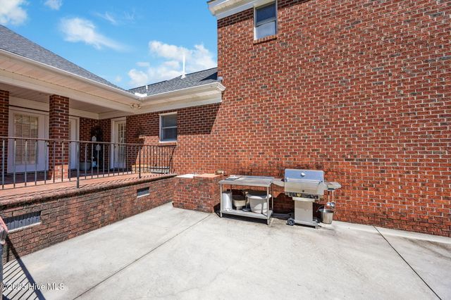 623 White Horse Drive, Greenville, NC 27834