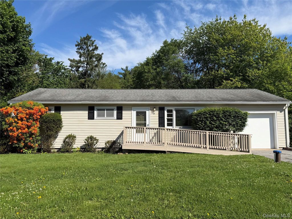 25 Gilbert Drive, Hyde Park, NY 12538