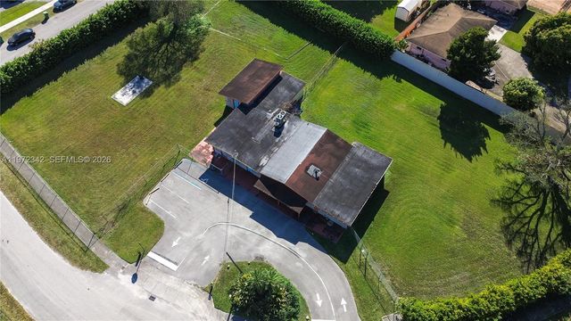 10450 NW 19th Ave, Miami, FL 33147