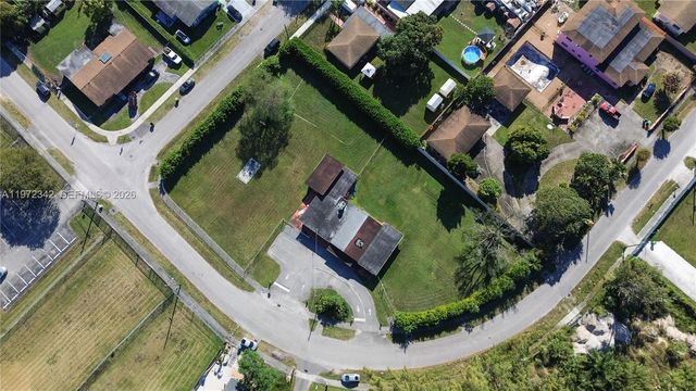 10450 NW 19th Ave, Miami, FL 33147