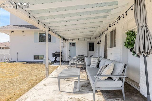 110 Cantril Street, Castle Rock, CO 80104