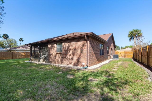 8 ASTON CIRCLE, Ormond Beach, FL 32174