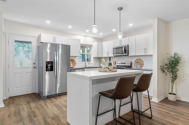 8 ASTON CIRCLE, Ormond Beach, FL 32174