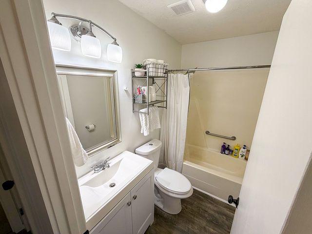 603 Carr Circle, Headland, AL 36345
