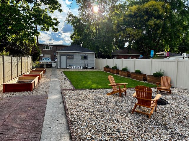 923 Dunlop Avenue, Forest Park, IL 60130