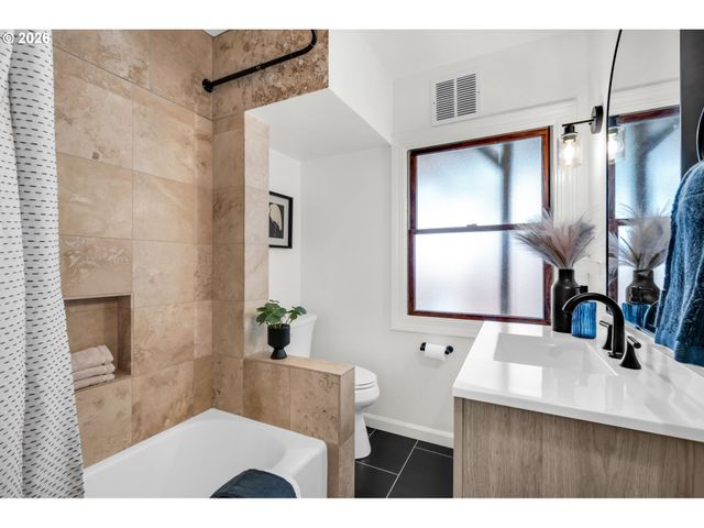 1801 Ne 65TH Ave, Portland, OR 97213
