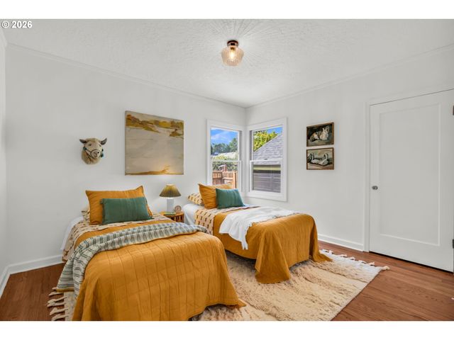 1801 Ne 65TH Ave, Portland, OR 97213
