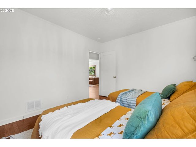 1801 Ne 65TH Ave, Portland, OR 97213