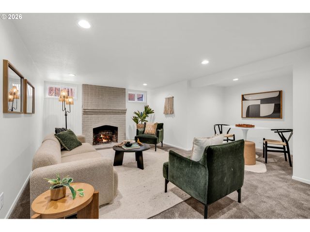 1801 Ne 65TH Ave, Portland, OR 97213