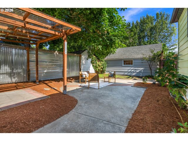 1801 Ne 65TH Ave, Portland, OR 97213