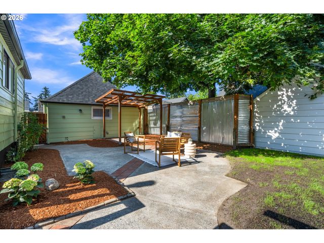 1801 Ne 65TH Ave, Portland, OR 97213