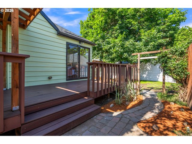 1801 Ne 65TH Ave, Portland, OR 97213