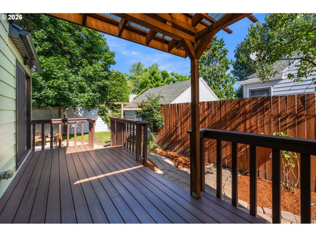 1801 Ne 65TH Ave, Portland, OR 97213
