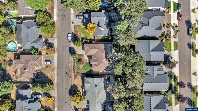 1689 Cinnamon Hill Dr SE, Salem, OR 97306
