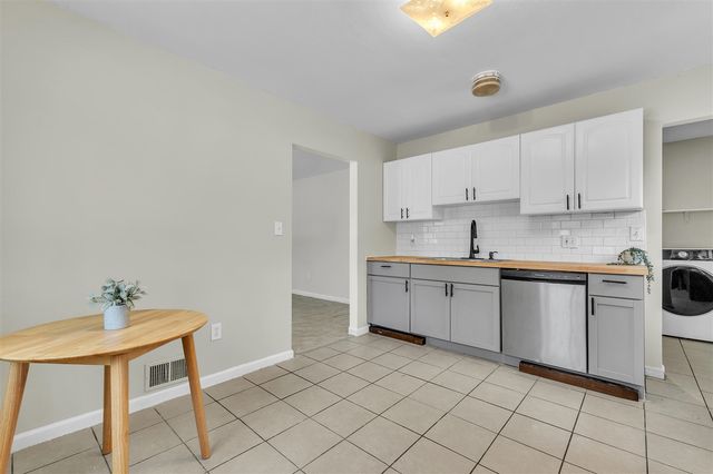 5393 Polk Street, Dearborn Heights, MI 48125