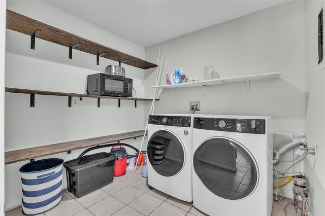 5393 Polk Street, Dearborn Heights, MI 48125